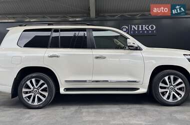 Внедорожник / Кроссовер Toyota Land Cruiser 2019 в 