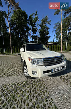 Внедорожник / Кроссовер Toyota Land Cruiser 2012 в 