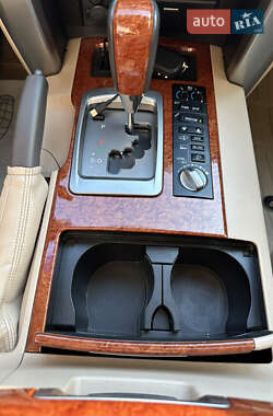 Внедорожник / Кроссовер Toyota Land Cruiser 2012 в 