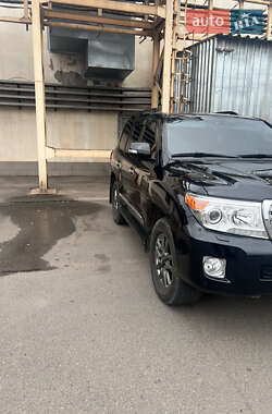 Внедорожник / Кроссовер Toyota Land Cruiser 2014 в 