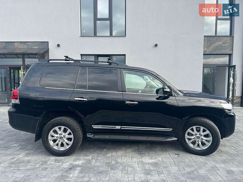 Позашляховик / Кросовер Toyota Land Cruiser 2021 в Івано-Франківську