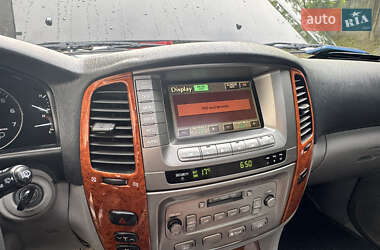 Внедорожник / Кроссовер Toyota Land Cruiser 2004 в 