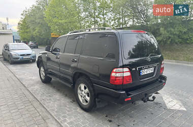 Внедорожник / Кроссовер Toyota Land Cruiser 2004 в 