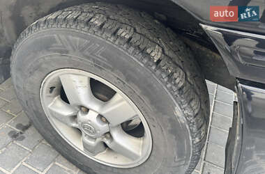 Внедорожник / Кроссовер Toyota Land Cruiser 2004 в 