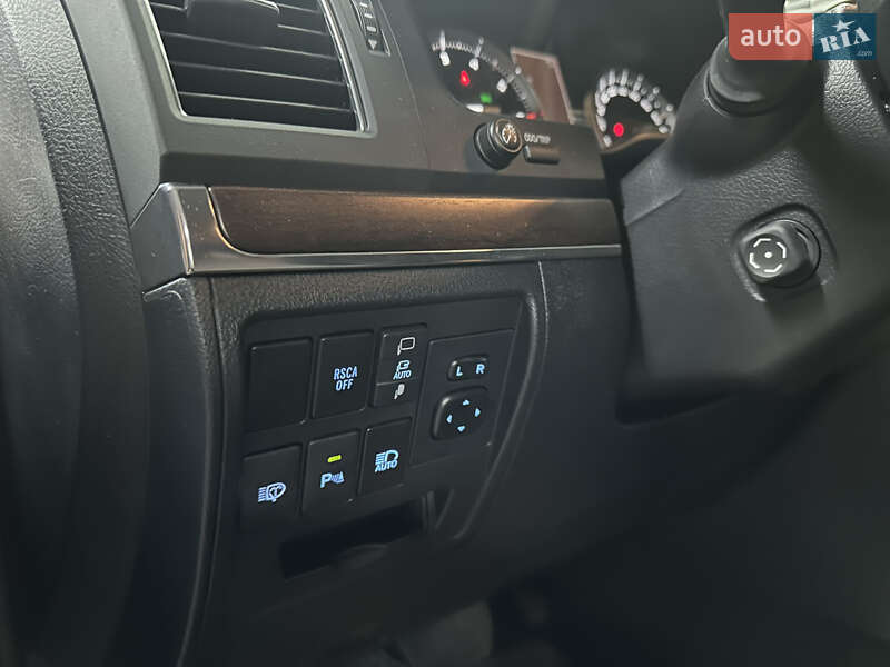 Позашляховик / Кросовер Toyota Land Cruiser 2020 в Києві