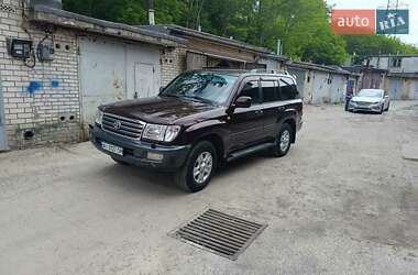 Внедорожник / Кроссовер Toyota Land Cruiser 2005 в Вышгороде