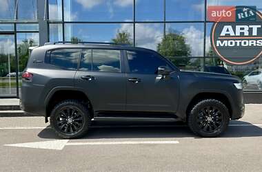 Внедорожник / Кроссовер Toyota Land Cruiser 2022 в 