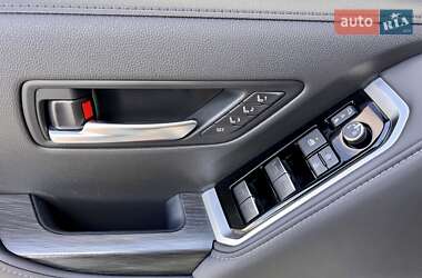 Внедорожник / Кроссовер Toyota Land Cruiser 2022 в 