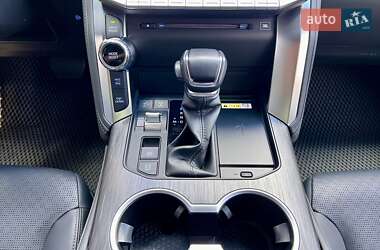 Внедорожник / Кроссовер Toyota Land Cruiser 2022 в 