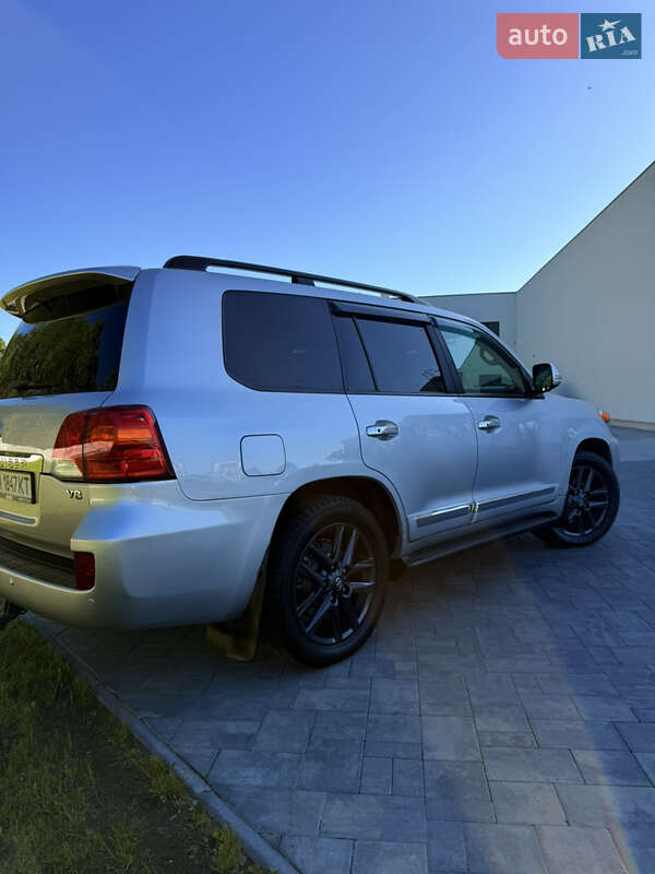 Позашляховик / Кросовер Toyota Land Cruiser 2013 в Луцьку