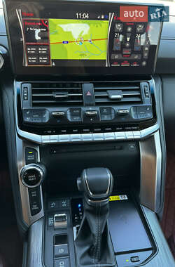 Внедорожник / Кроссовер Toyota Land Cruiser 2023 в 