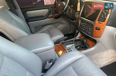 Внедорожник / Кроссовер Toyota Land Cruiser 2002 в 