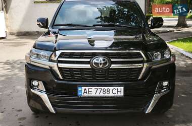 Внедорожник / Кроссовер Toyota Land Cruiser 2020 в 