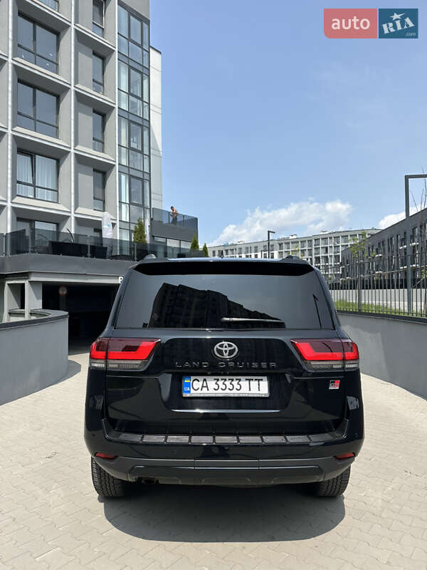 Внедорожник / Кроссовер Toyota Land Cruiser 2022 в Черкассах