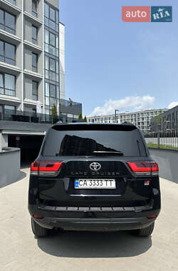 Внедорожник / Кроссовер Toyota Land Cruiser 2022 в 