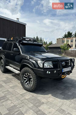 Внедорожник / Кроссовер Toyota Land Cruiser 2001 в Тячеве