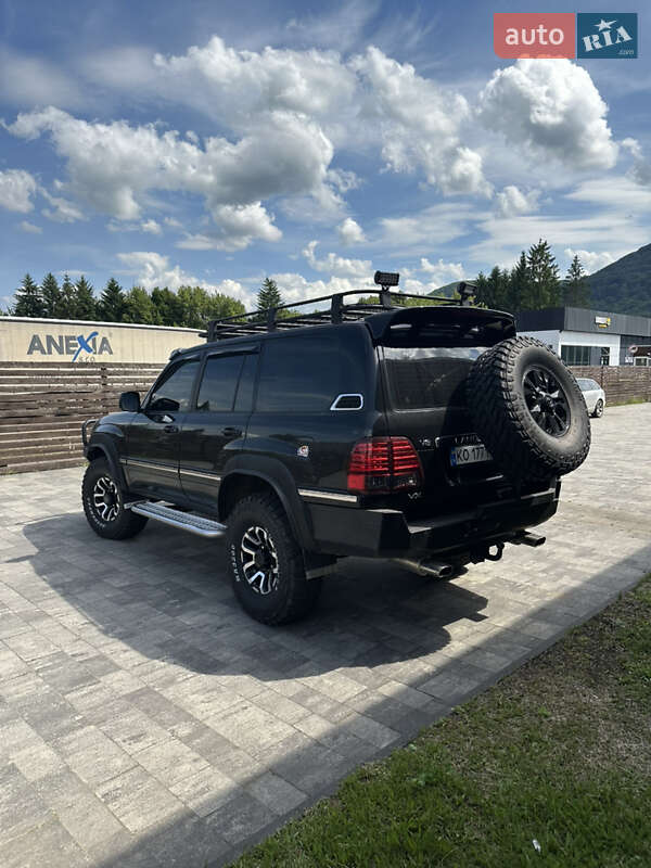 Внедорожник / Кроссовер Toyota Land Cruiser 2001 в Тячеве