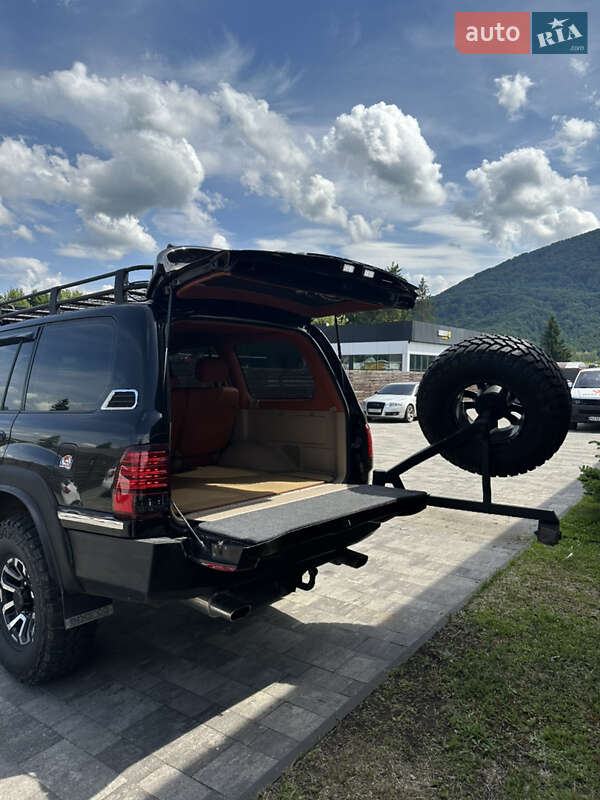 Внедорожник / Кроссовер Toyota Land Cruiser 2001 в Тячеве