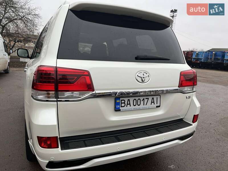 Внедорожник / Кроссовер Toyota Land Cruiser 2017 в Кропивницком