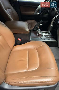 Внедорожник / Кроссовер Toyota Land Cruiser 2015 в 