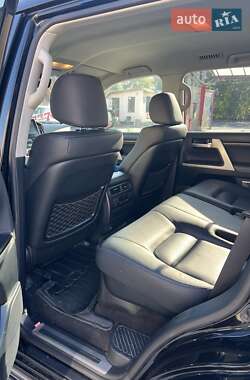 Внедорожник / Кроссовер Toyota Land Cruiser 2020 в 