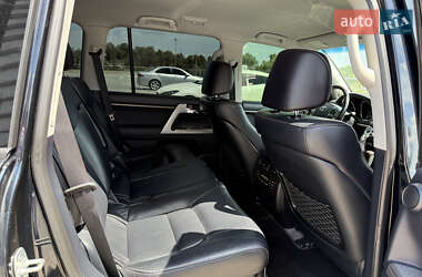 Позашляховик / Кросовер Toyota Land Cruiser 2013 в 