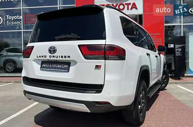 Позашляховик / Кросовер Toyota Land Cruiser 2022 в 