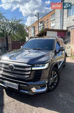 Позашляховик / Кросовер Toyota Land Cruiser 2022 в Бахмачі
