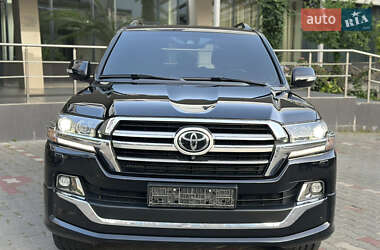 Внедорожник / Кроссовер Toyota Land Cruiser 2020 в 