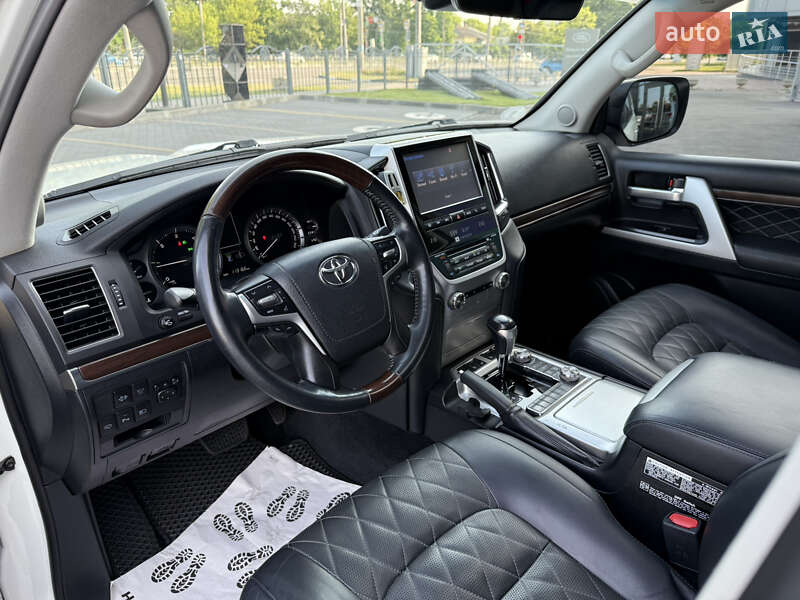 Внедорожник / Кроссовер Toyota Land Cruiser 2017 в Харькове