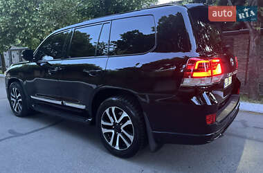Внедорожник / Кроссовер Toyota Land Cruiser 2008 в 