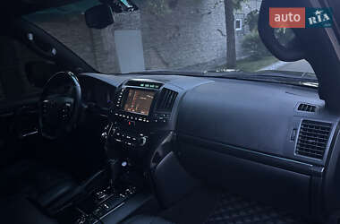 Внедорожник / Кроссовер Toyota Land Cruiser 2008 в 