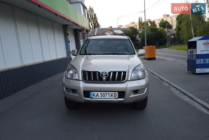 Внедорожник / Кроссовер Toyota Land Cruiser 2008 в Киеве