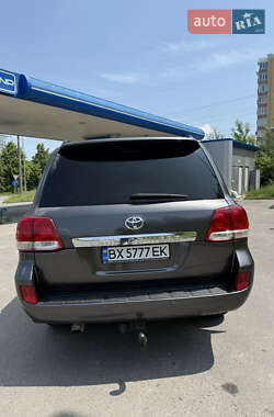 Внедорожник / Кроссовер Toyota Land Cruiser 2008 в 