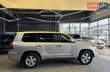 Позашляховик / Кросовер Toyota Land Cruiser 2013 в Чернівцях