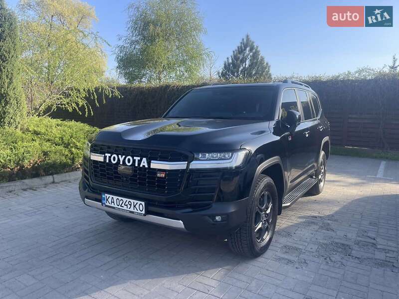Внедорожник / Кроссовер Toyota Land Cruiser 2022 в 