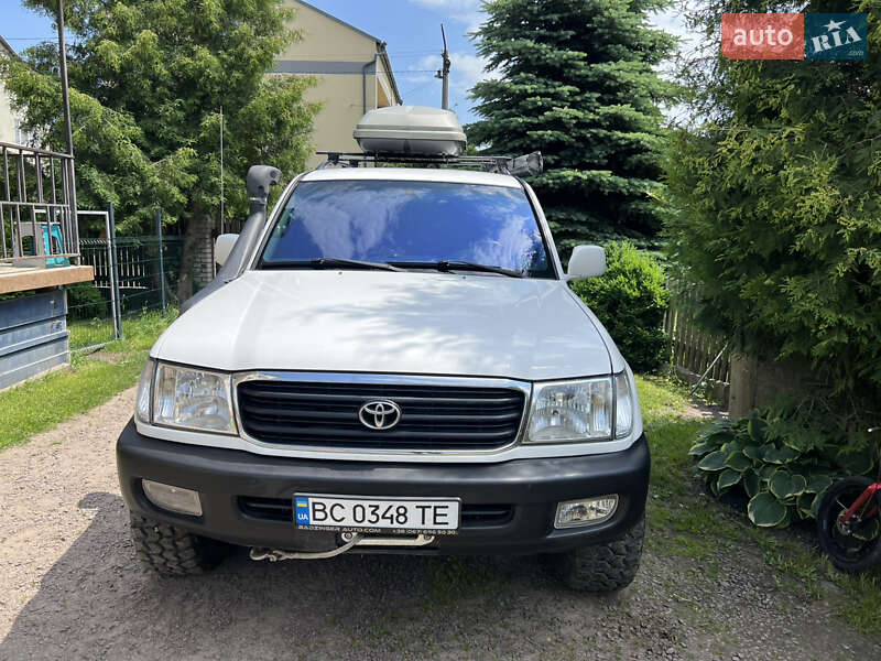 Toyota Land Cruiser 2001