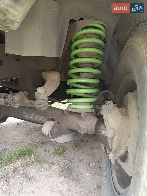 Внедорожник / Кроссовер Toyota Land Cruiser 1998 в Тячеве