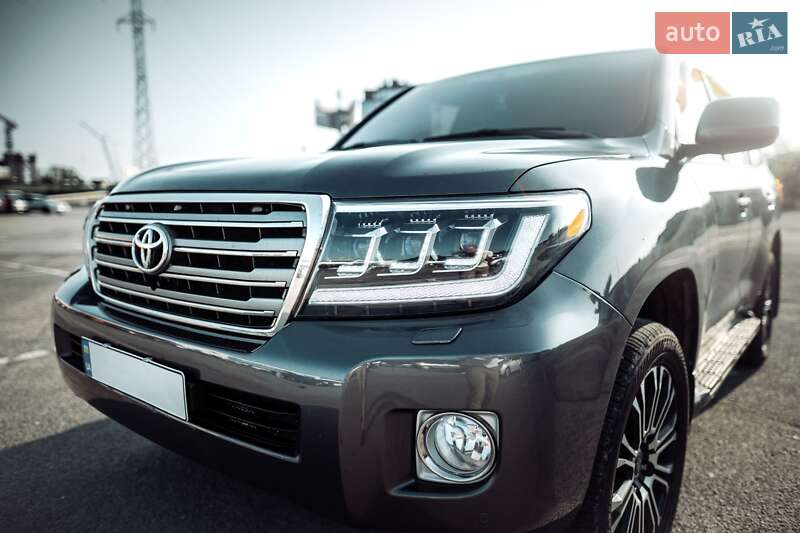 Внедорожник / Кроссовер Toyota Land Cruiser 2008 в Ужгороде