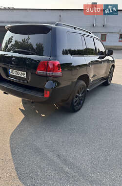 Внедорожник / Кроссовер Toyota Land Cruiser 2008 в 