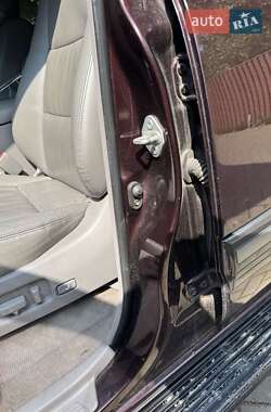 Внедорожник / Кроссовер Toyota Land Cruiser 2004 в 