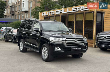Позашляховик / Кросовер Toyota Land Cruiser 2016 в Києві