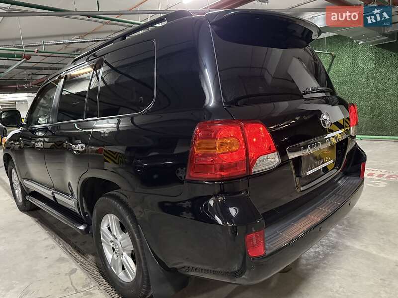 Внедорожник / Кроссовер Toyota Land Cruiser 2012 в Киеве