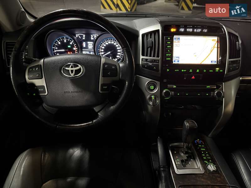 Внедорожник / Кроссовер Toyota Land Cruiser 2012 в Киеве