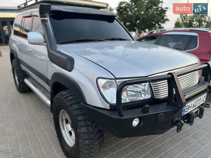 Toyota Land Cruiser