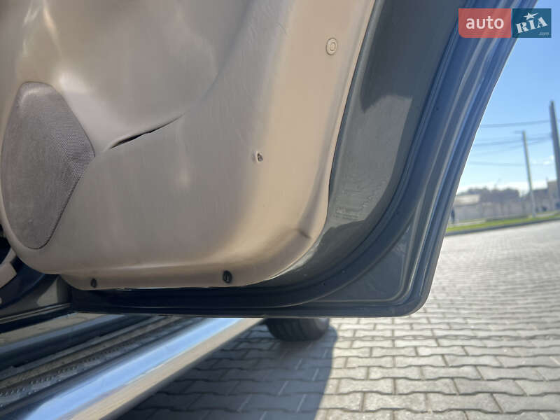 Внедорожник / Кроссовер Toyota Land Cruiser 1999 в Черноморске