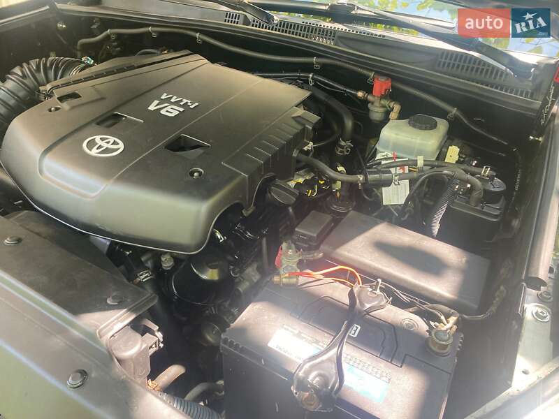 Внедорожник / Кроссовер Toyota Land Cruiser 2008 в Ужгороде