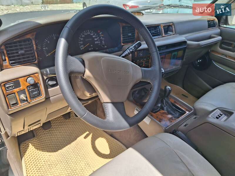 Внедорожник / Кроссовер Toyota Land Cruiser 1996 в Киеве