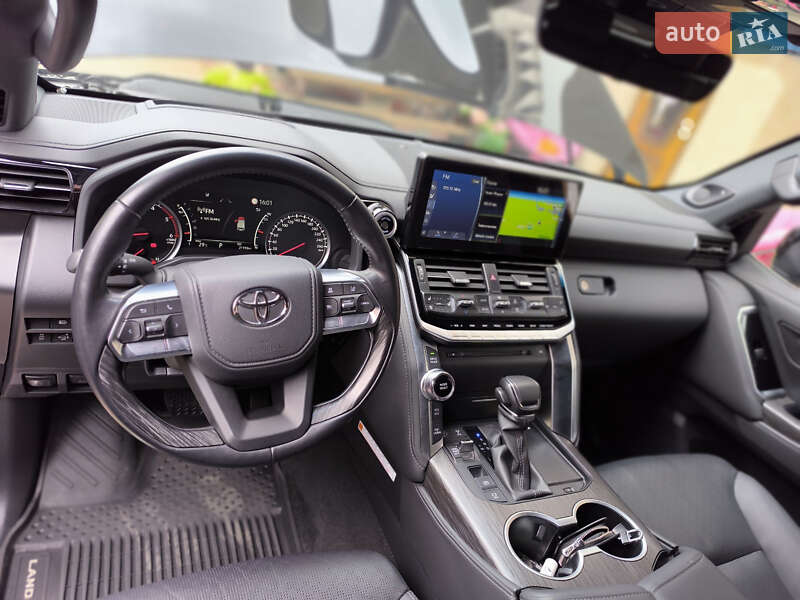 Внедорожник / Кроссовер Toyota Land Cruiser 2022 в Киеве