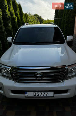 Внедорожник / Кроссовер Toyota Land Cruiser 2013 в Балте